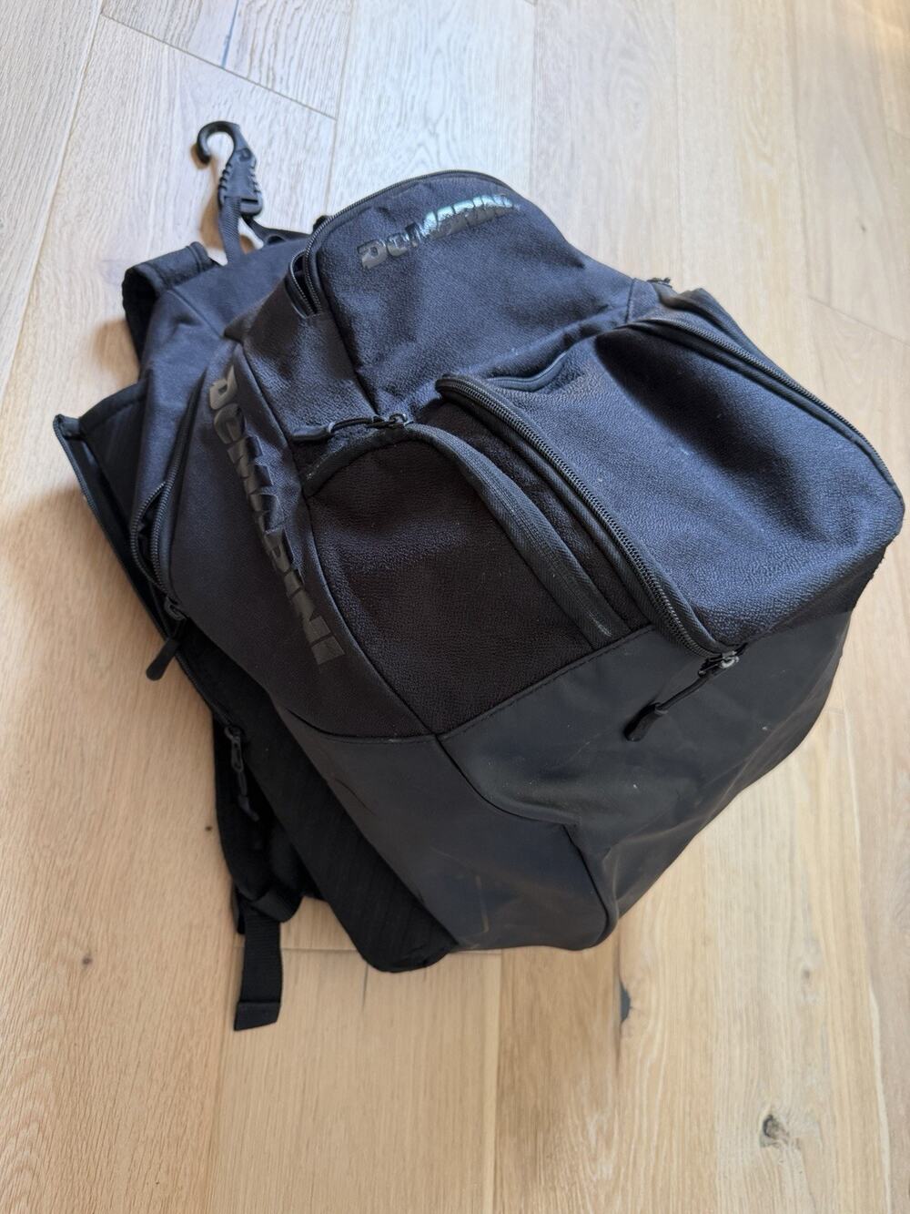 Demarini Voodoo OG Backpack - Holds 2 Bats Black EUC Baseball Softball + Balls